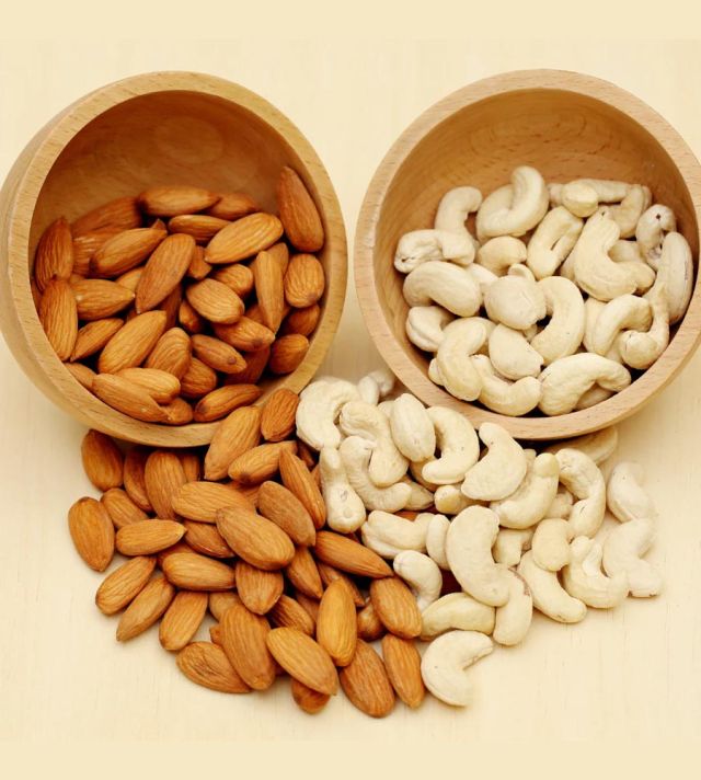 Almond& Cashewnut Combo (250+250gm)