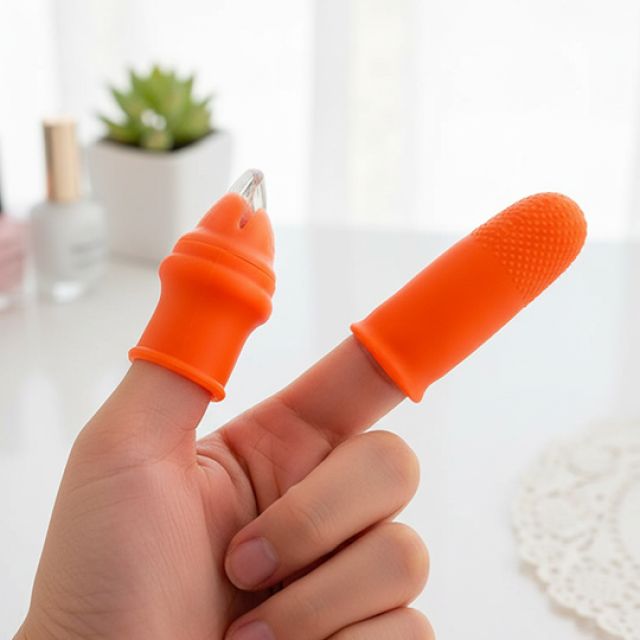 Silicone Thumb Knife with Stainless Steel Blade Fruit Vegetable Picking Thumb Knife Set | Portable Knife Garden Tools - Orange, 1 Pair